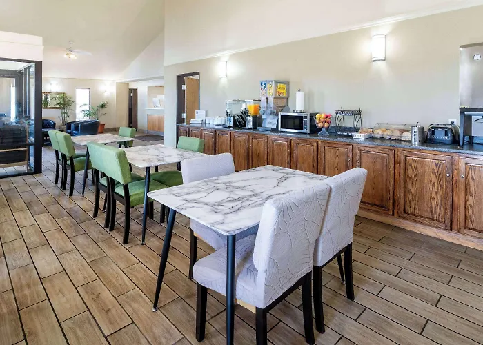Super 8 By Wyndham Wy Hotel 2*