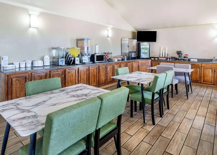 Super 8 By Wyndham Wy Cheyenne