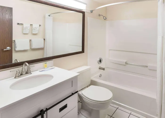 Hotel Super 8 By Wyndham Wy 2*